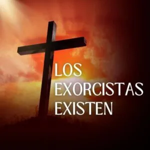 CRUZ CATOLICA AL ATARDECER