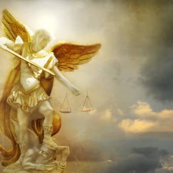 oracion San Miguel arcangel protegiendo contra el mal